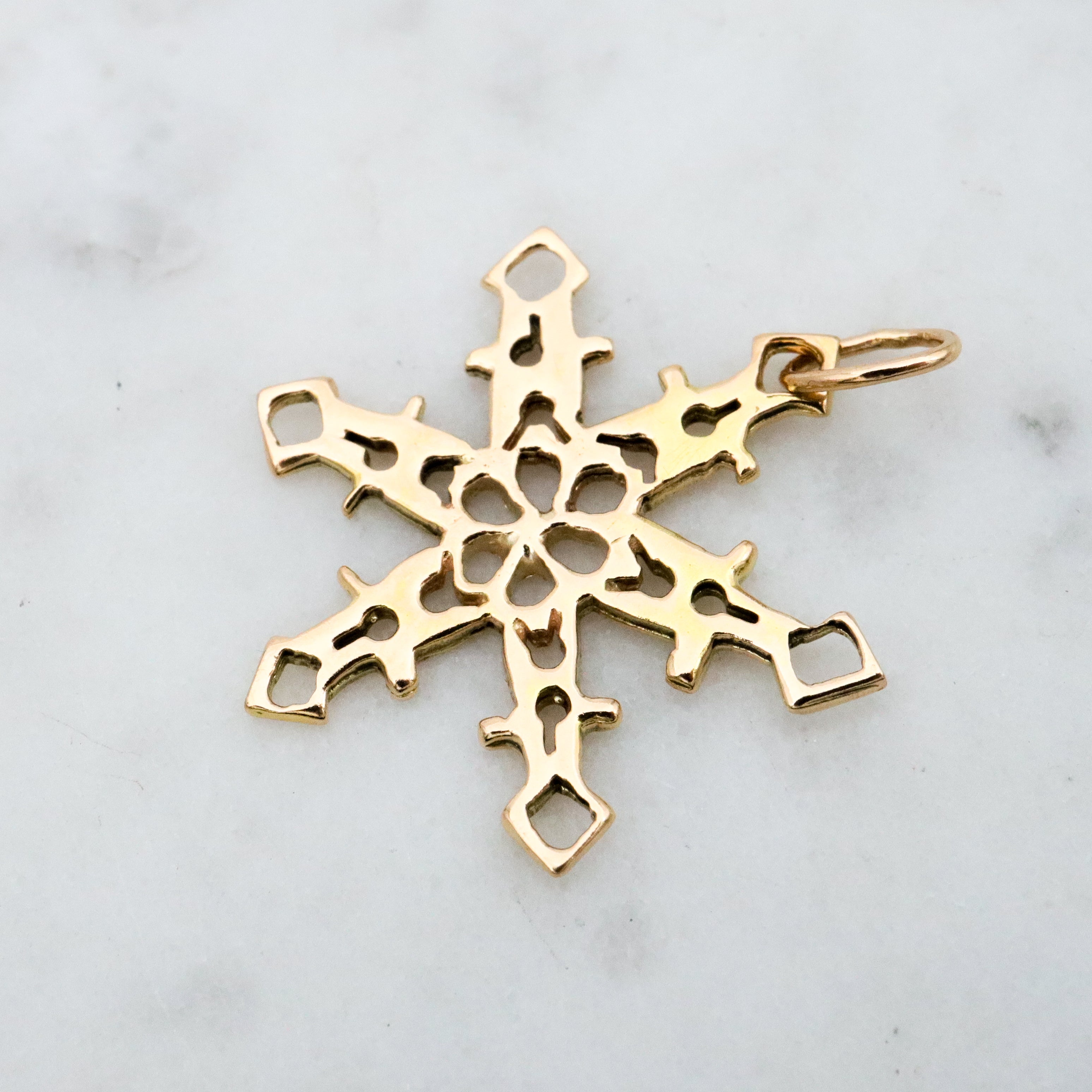 vintage 14k gold snowflake charm pendant